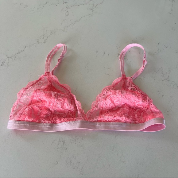 Victoria’s Secret Pink Lace Bralette - Picture 1 of 2